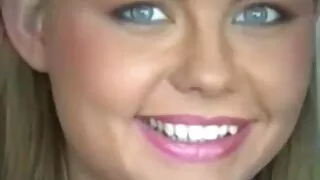 خیار در سکس مصور مامان - 2022-02-16 17:49:35